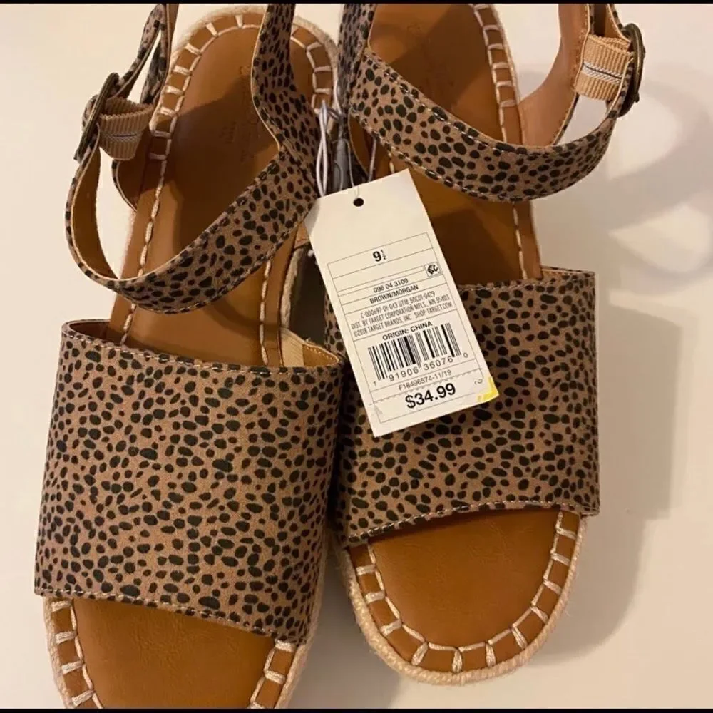 Universal Thread Morgan leopard print  sandals - Picture 3 of 7